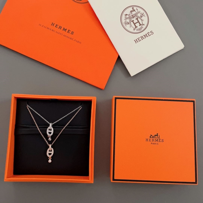 H**mes necklaces